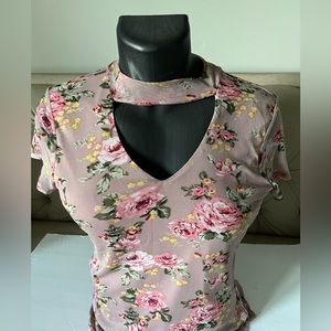 Almost Famous, cut out, sheer back, short sleeved top. Size large